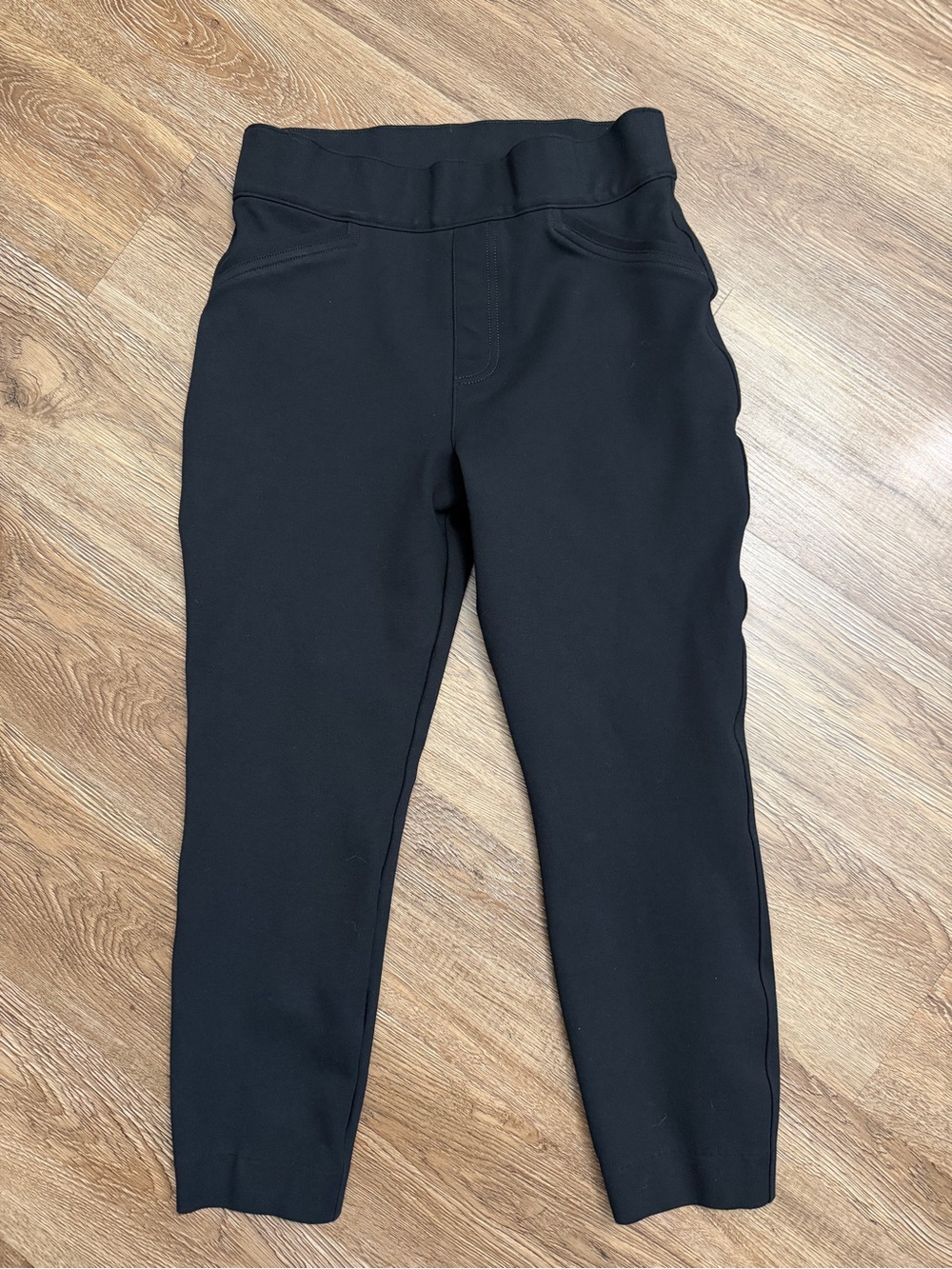 SPANX Black Skinny Ponte Pull-On Pants